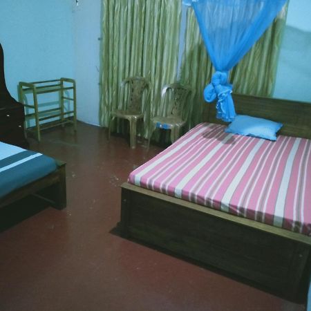 Umaya Rest Inn Balangoda Exterior foto